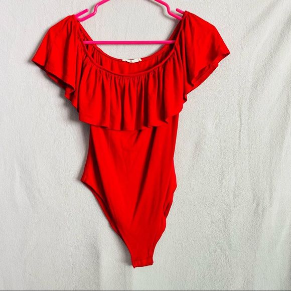 Honey Punch • Off the Shoulder Flounce Bodysuit - Picture 3 of 6